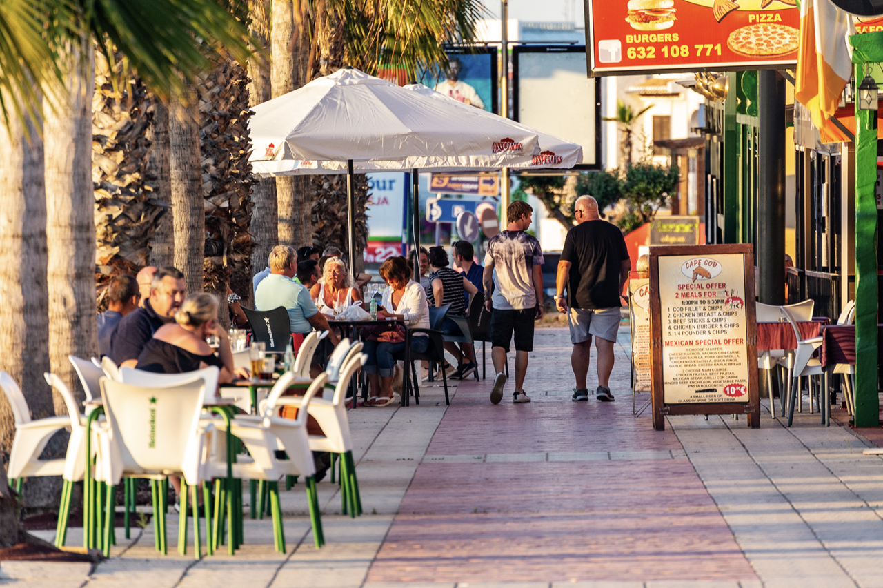 Register to vote in the 2027 Orihuela Costa elections